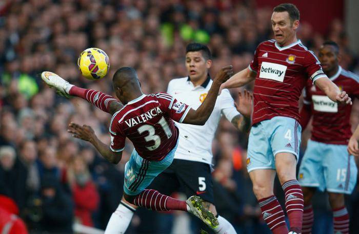韩淼雨第十二届全国残疾人运动会举重赛场夺双金